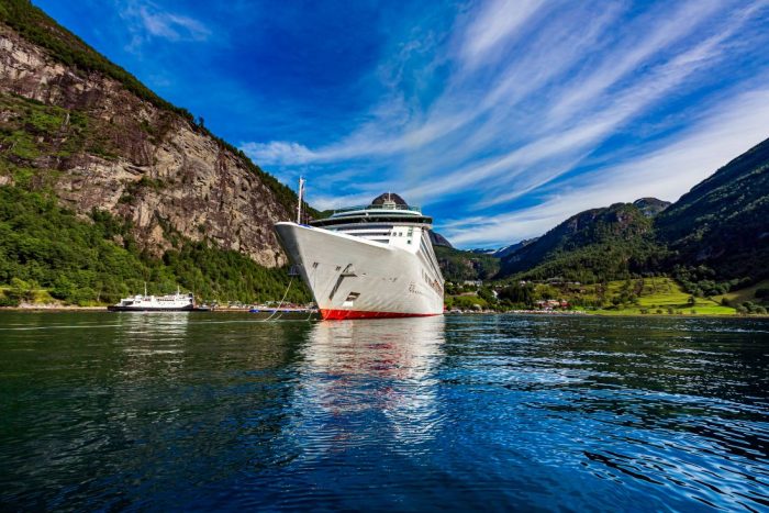 cruise-liners-on-geiranger-fjord-norway-2023-11-27-05-32-34-utc